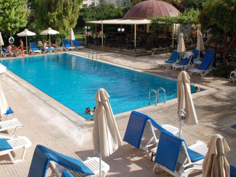 Jasmine Hotel Apartments Limassol Exterior photo