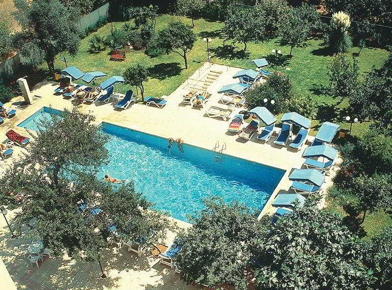 Jasmine Hotel Apartments Limassol Exterior photo